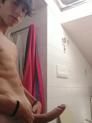 #Trou Du Cul #Salle De Bain #Cul #Grosse Queue #Athlétique #Solo #Gay #Jeune Homo #Culo #Se Branler #Écarter Le Cul #Garçon Gay #Vertical Porn #Seghe #Cazzo Grosso #Cazzo #Cracher Sur La Bite #Jeune Gay #Grosse Bite Gay