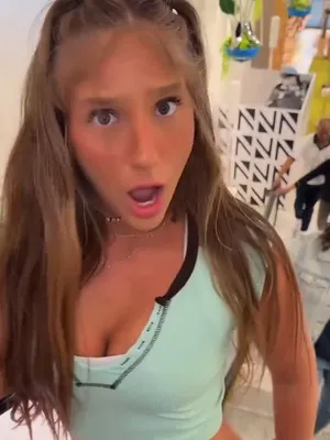 #Brunette #Onlyfans #Vertical Porn #Leaks #Onlyfans Models #Genieexum