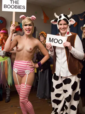 #Public #Cosplay #Festival Sluts #Naked #Halloween #Photos #Nextgen Pics