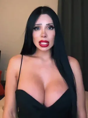 #Shemale #Vertikal Porno #Onlyfans Modelle #TS Diva Giordy