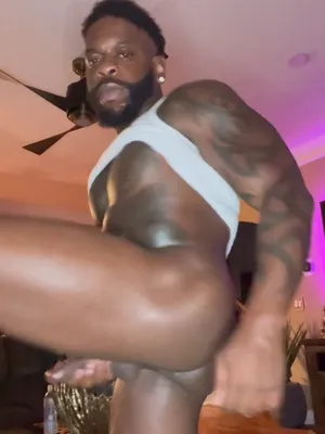 #Tattoo #Ebony #Muscular #Onlyfans #Black Cock #Vertical Porn #Leaks #Onlyfans Models #JACOBI  DSP #Justcobipro