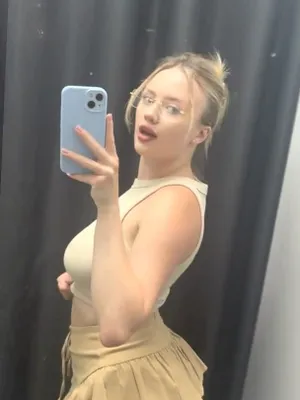 #Amateurs #Teen #Beautiful #Onlyfans #Teasing #FYP