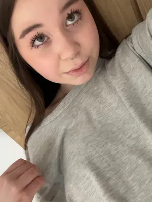 #Amateurs #Teen #Brunette #Masturbation #Pussy #Beautiful #Solo #Onlyfans #Teasing #Wet Pussy #Vertical Porn