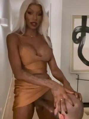 #Gros Seins #BBC #Shemale #Tatouage #Blonde #Gorge Profonde #Ebony #Talons Aiguilles #Foutre #Facefuck #Robes #Interracial #Se Branler #Seins Artificiels #Black Cock #Vertical Porn #Sous La Jupe #Gars Sucant Shemale