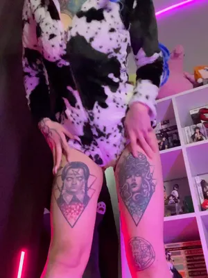 #Tits #Tattoo #Beautiful #Dancing #Cosplay #Flashing Tits #Onlyfans #Teasing #Colored Hair #Vertical Porn #Frutellasg