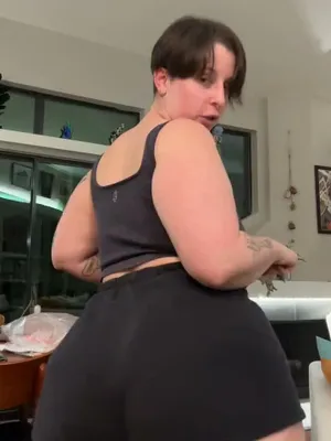 #Big Tits #Brunette #Ass #Onlyfans #Short Hair #Vertical Porn #Leaks #Onlyfans Models #Q Tsnack IRL
