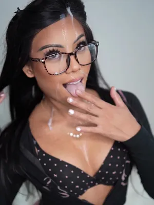 #Amateurs #Blowjob #Brunette #Deepthroat #Glasses #Cumshot #Beautiful #Couples #Facial #Young #POV #Leaks