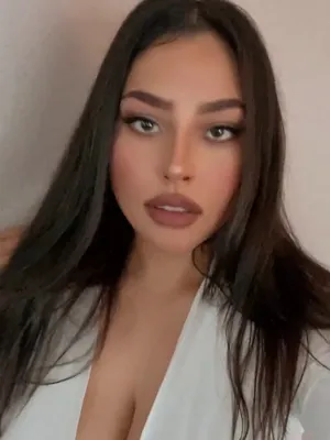 #Big Tits #Brunette #Onlyfans #Vertical Porn #Leaks #Onlyfans Models #The Real Sarissa