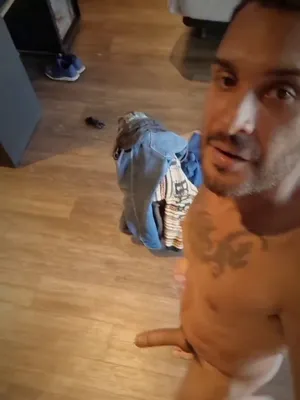 #Onlyfans #Vertical Porn #Leaks #Onlyfans Models #Luciosaints O F
