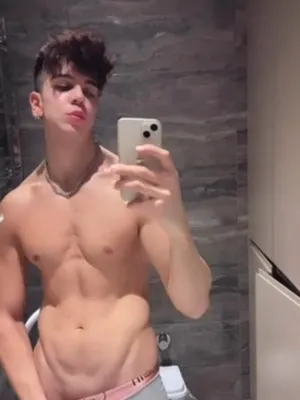 #素人 #Blowjob #浴室 #Cumshot #Muscular #镜前 #Solo #Bareback #男同 #嫩受 #Fucking #打飞机 #Masturbazione #Sexy Boy #Vertical Porn #Seghe #Cazzo #Mirror Selfie #Bathroom Masturbation