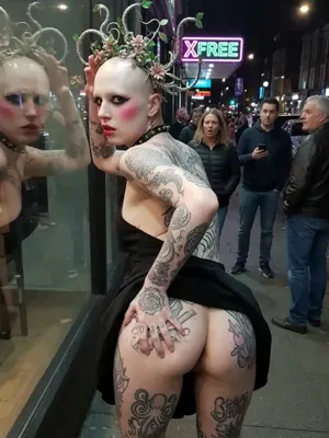 #Publique #Tatouage #Cul #Cosplay #Exhibition Publique #Robes #Maquillage #Filles Tatouées #FYP #Viral #Tiktok Porn #Montrer Le Cul #Fuites #Fuites Instagram #Tiktok18+ #Zéro Honte #Nextgen Vids
