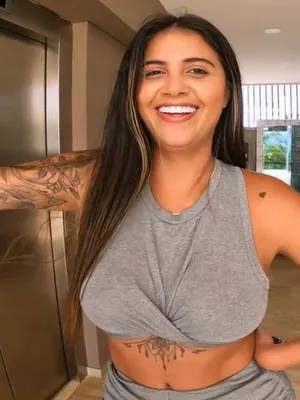#Blowjob #Licking #Missionary #Cowgirl #69 #Trimmed #Bubble Butt #Vertical Porn