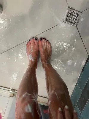 #Fetish #Foot Fetish #Footjob #Onlyfans #Legs #Teasing #Hot #Sexy #Hot Girl #Bad Girl #Sexy Feet