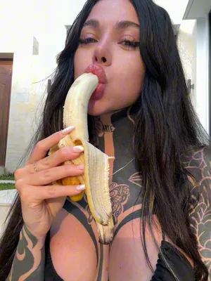 #Amatorzy #Big Tits #Brunette #Tattoo #Banana #Solo #Onlyfans #Kuszenie #Sexy #Tattoo Girl #Wytatuowane Duże Cycki #Inked Girls #Gorąca Wytatuowana Laska #Vertical Porn #Seksowna Dziarana Laska #Inked Girl Mia
