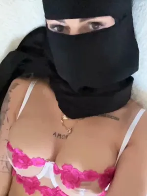 #Tatuaje #Coño #Checa #Onlyfans #Provocación #Caliente #Musulmanas #Niqab #Jasmina Musulmana