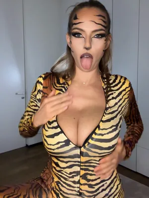 #Mamá #Tetas Grandes #Tetas #Disfraz #Onlyfans #Ama #Cuerpo Perfecto #Tetas Grandes Naturales #Vertical Porn #Nadrženost #Filtraciones #Madrastra Milf #Lusilove Oficial