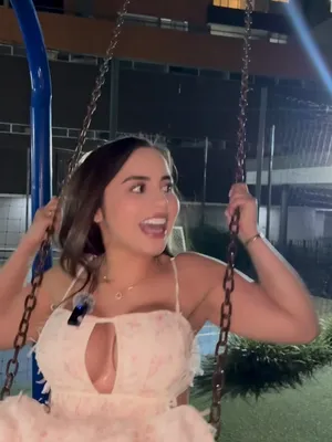 #素人 #公共场所 #Skirt #Solo #幼 #户外 #Hot #Night #Sexy #Playground #Gaby Ferrer #Swing