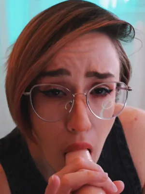 #Amateurs #Glasses #Dildo #Solo #Dildo Blowjob #Fansly #Vertical Porn #Nika Reznik