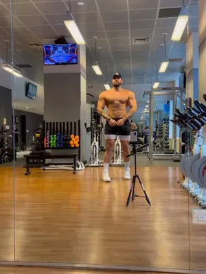 #Tattoo #Muscular #Onlyfans #Gay #Vertical Porn #Leaks #Onlyfans Models #Lucas Lakutsin
