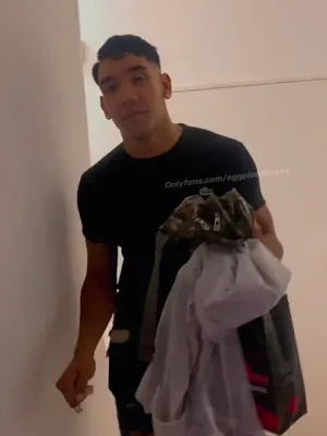 #Onlyfans #Gay #Vertical Porn #Leaks #Onlyfans Models #Berenjenaboy #Eggplantboyxx