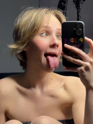 #Amateurs #Teen #Blonde #Beautiful #Solo #Onlyfans #Ahegao #Short Hair #Magy Lexy
