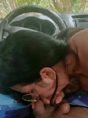#素人 #Blowjob #Brunette #Deepthroat #Glasses #Cumshot #车震 #POV #吸吮 #Vertical Porn