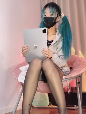 #Asian #Japanese #Foot Fetish #E- Girls #Footjob #Sólo #Vertical Porn