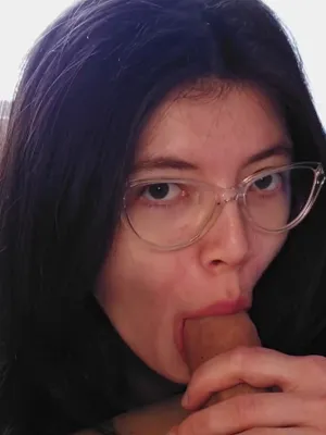 #Amateurs #Blowjob #Brunette #Glasses #POV #Vertical Porn