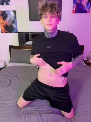 #Tattoo #Muscular #Solo #Onlyfans #Teasing #Hot #Twink #Jerking Off #Home Video #Adult Content #Tattooed Torso #Athletic Shorts