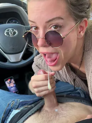 #Mutter #Lutschen #Brille #Auto #Schlucken #Mouth Cumshot