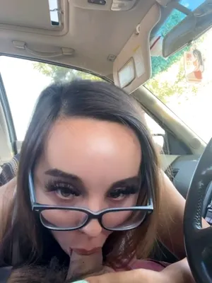 #Blowjob #Glasses #Car #Vertical Porn