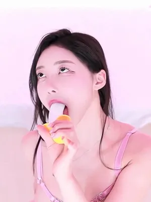 #Teen #Asian #Tits #Ass #Banana #Solo #Vertical Porn