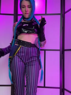 #Amateurs #Tattoo #Cosplay #Flashing Tits #Solo #Bouncing Tits #Onlyfans #Hot #Natural Tits #Blue Hair #Sexy Body #Jinx Cosplay