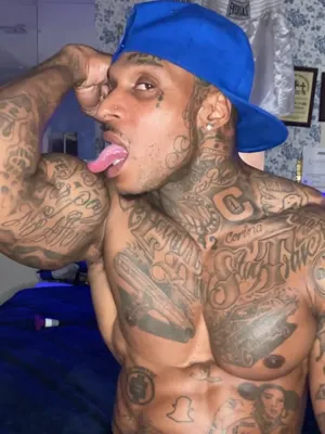 #Tattoo #Ebony #Handjob #Muscular #Onlyfans #Vertical Porn #Leaks #Onlyfans Models #Flxxxn69