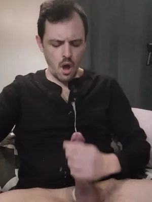 #Amateurs #Cumshot #Solo #Gay #Jerking Off #Cock Ring #Vertical Porn