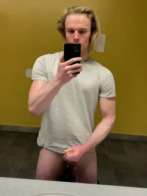 #Blonde #Bathroom #Cumshot #Mirror #Solo #POV #Gay #Jerking Off #Sexy #Pov Blowjob #Masturbazione #Vertical Porn #Seghe #Public Restroom #Cazzo #Mirror Selfie