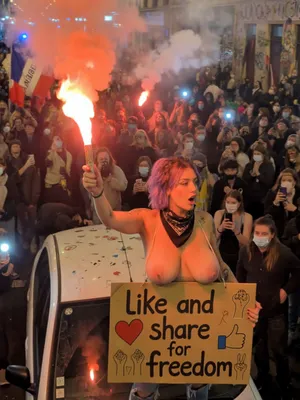 #Grosse Titten #Öffentlich #Public Flashing #Blinkende Titten #Draußen #Heiß #Bizarr #Natürliche Brüste #Sexy #FYP #Viral #Tiktok Porn #Durchsickern #Instagram Lecks #Tiktok18+ #Straßen #Keine Scham #Nächste Gen Vids #Sdtdmit #Flare