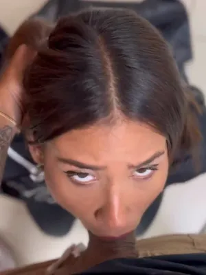 #Amateurs #Teen #Latina #Petite #Swallow #POV #Eye Contact #Vertical Porn #Mouth Cumshot #Leaks