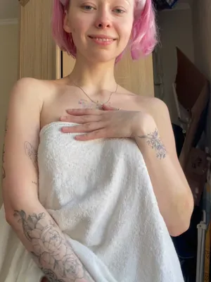 #Tits #Solo #Onlyfans #Teasing #Pink Hair #Vertical Porn #Nika18