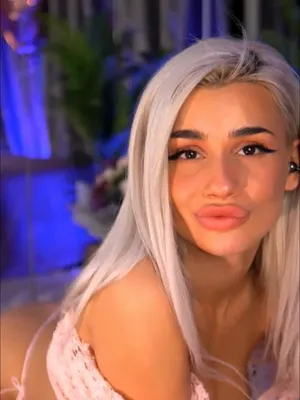 #Blonde #Vertical Porn