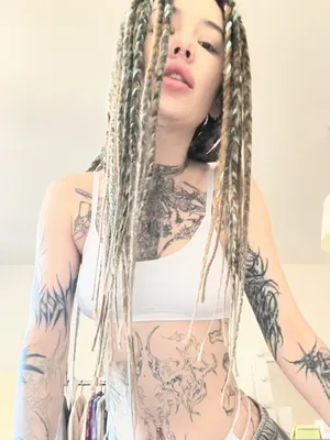 #Amateurs #Teen #Brunette #Tattoo #Dreadlocks #Solo #Teasing #Belly #Fansly #Alternative #Vertical Porn #Miss Aliss