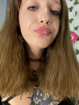 #Amateurs #Tattoo #Piercing #Mirror #Solo #Onlyfans #Sexy #Cute Girl #Tattoo Girl #Sexy Body #Choker #Face Tattoo