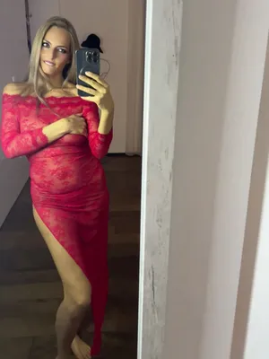 #MILF #Onlyfans #Teasing #Hot #Hot Milf #Vertical Porn #Mama Lusi