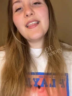 #素人 #Blonde #Beautiful #Solo #挑逗 #发情 #Sexy #可爱妹子 #Face #Tongue Play #Facial Expressions
