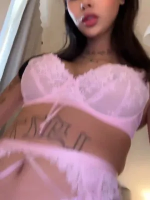 #Shemale #Lingerie #Vertical Porn #Onlyfans Models #TS Aryadoll