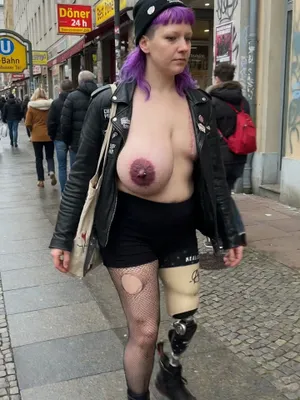 #Tette Grosse #Pubblico #Emo #Fishnet Stockings #Capelli Viola #Ragazza Emo #FYP #Virale #Tiktok Porn #Perdite #Instagram Trapelati #Tiktok18+ #Zero Vergogna #Nextgen Vids #Prosthetic Legs #Biggusdickus