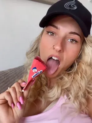 #Blonde #Ass #Onlyfans #Vertical Porn #Leaks #Onlyfans Models #Chels Morgan