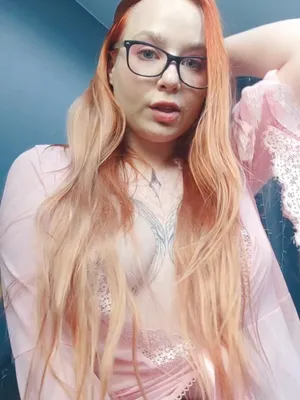 #Aficionados #Adolescentes #Tetas Grandes #Pelirroja #Tatuaje #Gafas #Precioso #Caída De Tetas #Solo #Provocación #Fansly #Chica Nerd Con Gafas #Vertical Porn #Stripchat #de- D Enise Levi