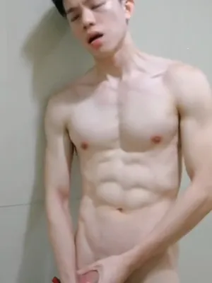 #Toilette #Cumshot #Muscolosa #Da Sola #Omosessuale #Ragazzino Gay #Farsi Una Sega #Spiderman Cosplay #Porno In Verticale #Addominali