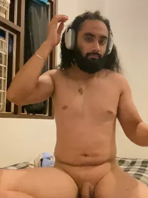 #Amatoriali #Letto #Indian #Capelli Lunghi #Da Sola #Omosessuale #Barba #Fansly #Porno In Verticale #Cuffie #Gioco Con Il Cazzo #Ribelle Dall Inferno